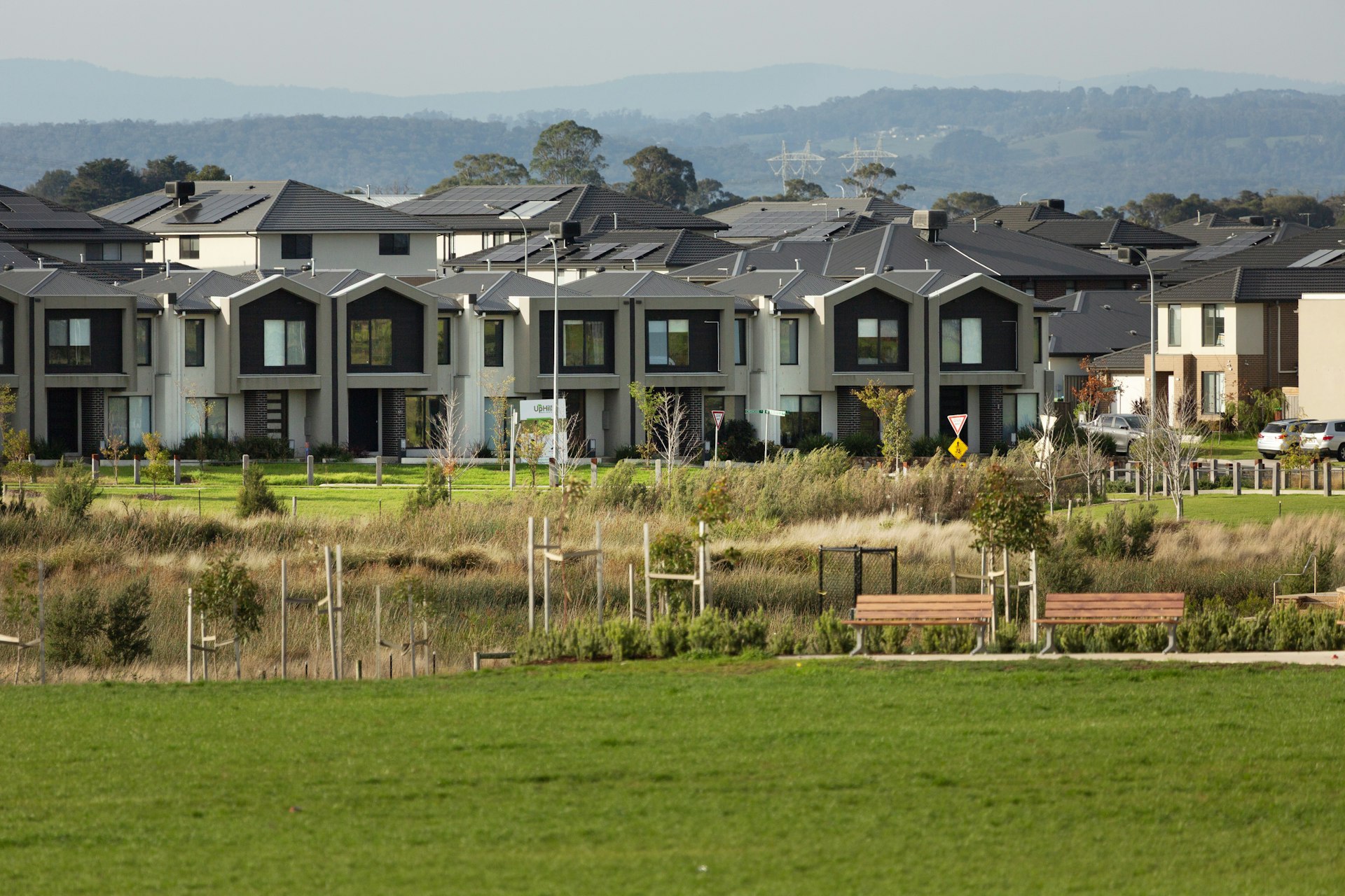 Off-Grid Housing: The Rising Demand and How to Access the New Real Estate Frontier