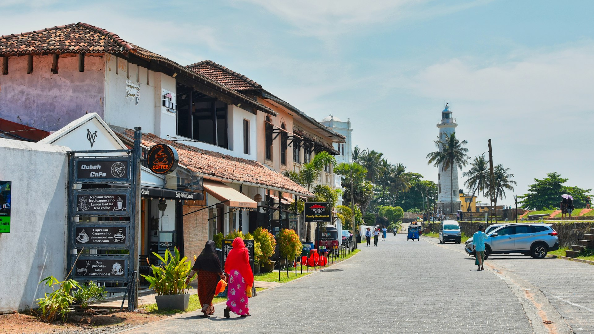 How Tourism Shapes Local Real Estate Markets: Opportunities, Challenges, and Strategic Guidance